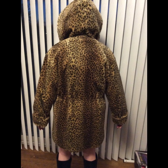 🎉HP 🎉VTG. 90s Faux Fur Coat - Picture 2 of 12